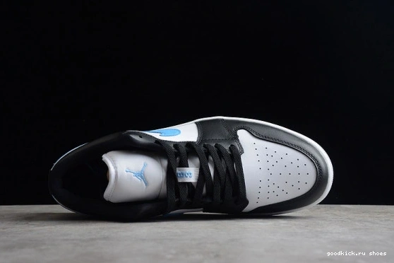 DC0774-041 University (W) Jordan Low  Blue Black 1 DC0774-041 White 0408